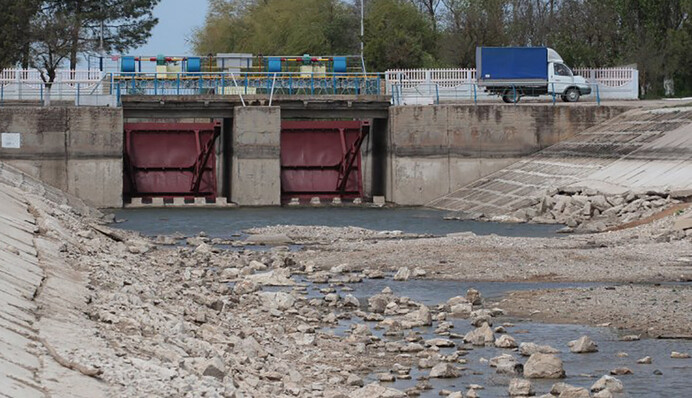 Вода в Крым - это джокер Украины: экс-чиновник с полуострова назвал лучшую стратегию