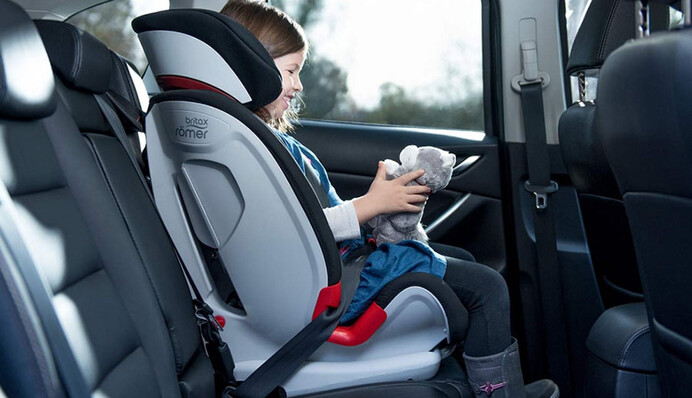 В Украине ужесточили требования к перевозке детей в авто