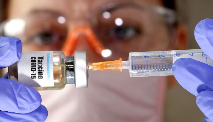 Вакцинація від Covid-19 в Україні: скільки людей вже прищепили і хто відмовляється