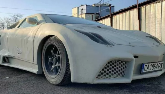 Автолюбители превратили Fiat в Lamborghini и продают по внушительной цене: фото
