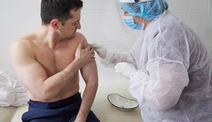 Степанов розповів, як почувається Зеленський після вакцинації від коронавірусу