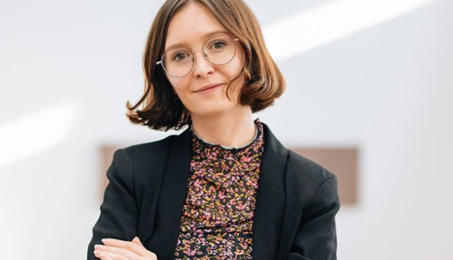 Українська чиновниця написала про вібратор і викликала хвилю гніву у 