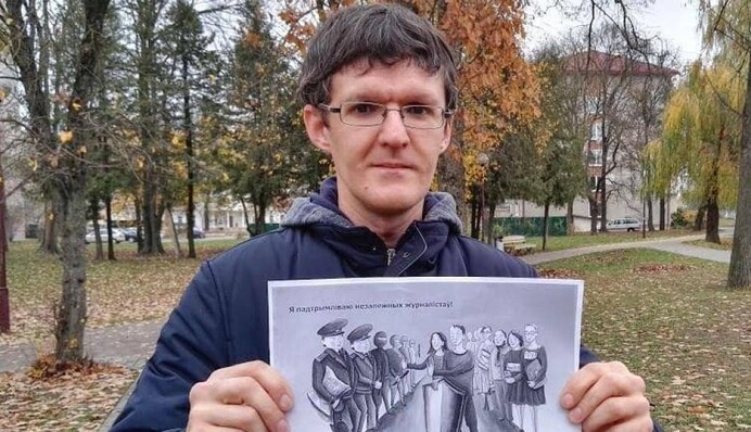 В Беларуси спецслужбы задержали журналиста InformNapalm