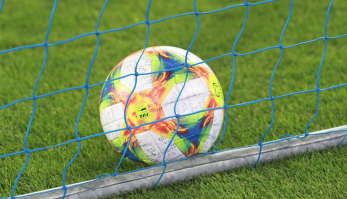 Український футболіст виявив невиправдану жорстокість під час матчу: моторошне відео