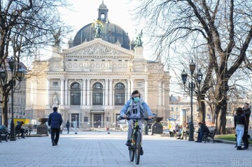 У Львівській області посилюють карантин: дати і список заборон