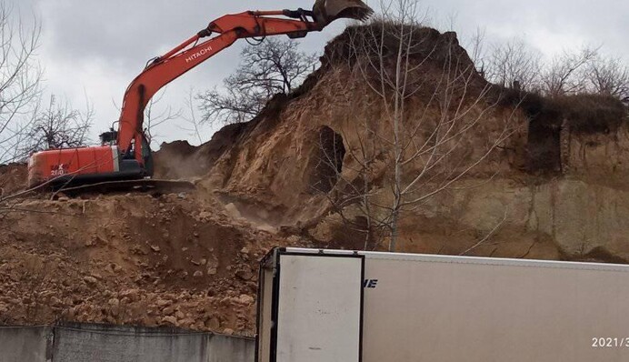 У Києві заради забудови знищують історичний об'єкт: з'явилися сумні фото