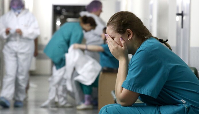 Ситуація в Україні жахлива: названо головні причини провалу вакцинації проти COVID-19