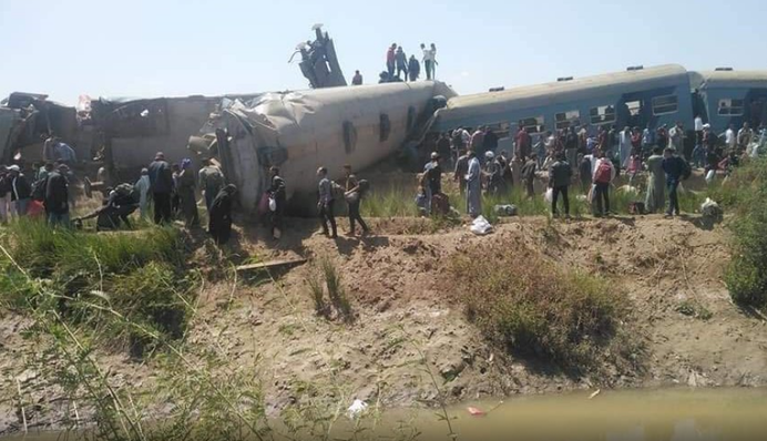 У Єгипті зіткнулися пасажирські потяги - понад 30 загиблих: фото і відео