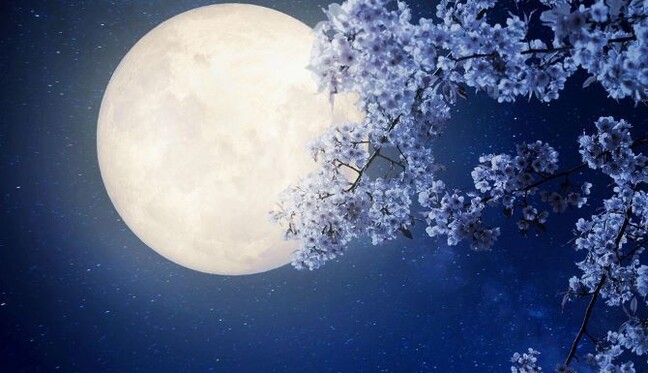 Березнева Суперповня 2021: коли українці зможуть спостерігати 