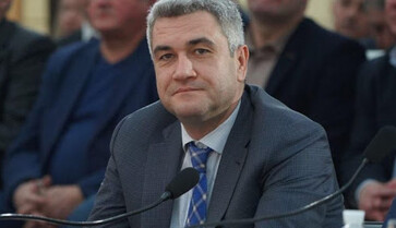 Нардеп прийшов в Раду в годиннику за ціною квартири: ексклюзивні фото