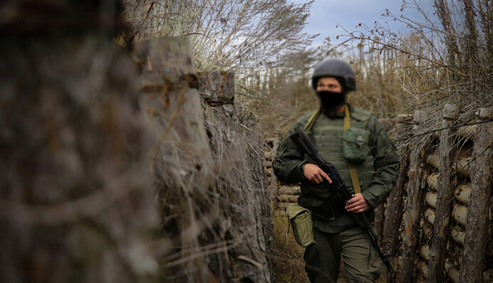 Бойовики обстріляли українських бійців у двох точках: є втрати