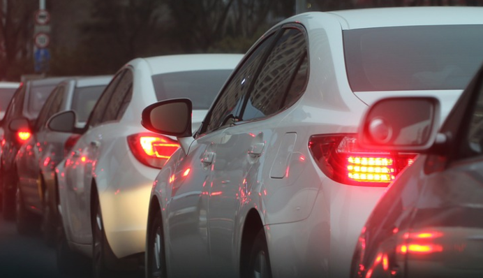 Киев с утра замер в больших пробках: где не проехать 6 апреля