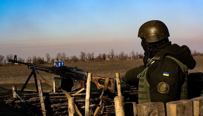 Загострення на Донбасі: про що говорять на екстреному засіданні ТКГ