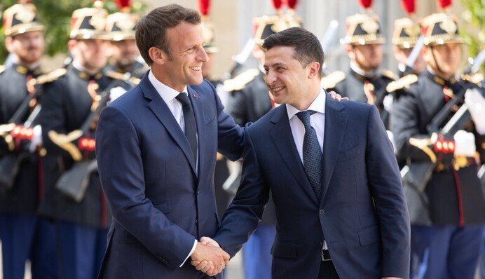 Зустрічай, Париже: Зеленський їде на тет-а-тет з Макроном