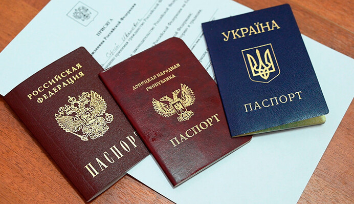 На Донбасі видали 400 тис. паспортів РФ: в Міноборони заявили про велику загрозу для України