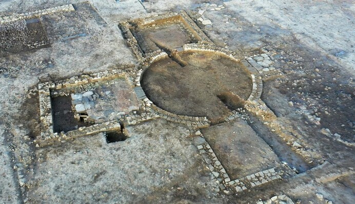 Археологи знайшли в Британії загадкові давні руїни - такого ще ніхто не бачив: фото
