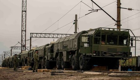 Трактори нікому перевозити: політолог пояснив, чому Україні не треба боятися Путіна