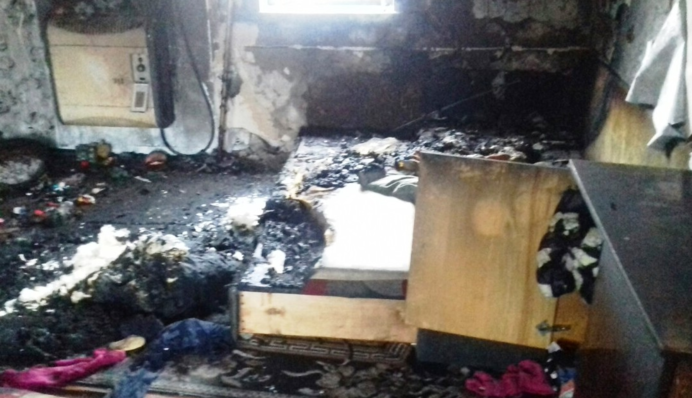 Під Черніговом у страшній пожежі загинула дитина, за життя другої б'ються лікарі: фото