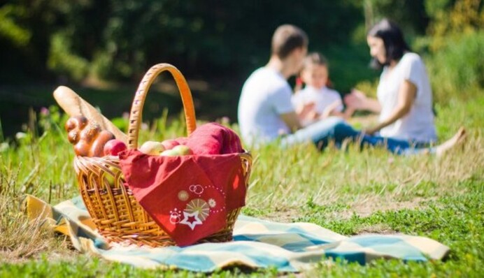 Сколько украинцы будут отдыхать в мае: календарь выходных и праздников