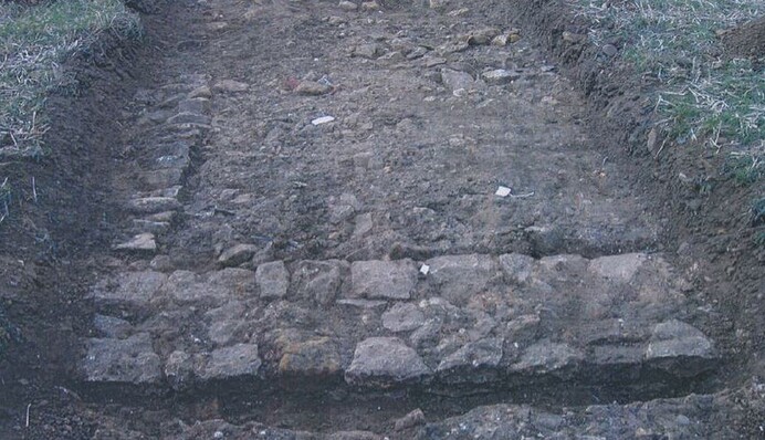 Археологи під час розкопок римської вілли виявили загадкове поселення: фото