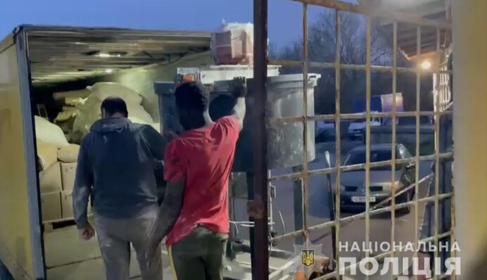 Любите брендові продукти? Придивіться, це може бути підробка