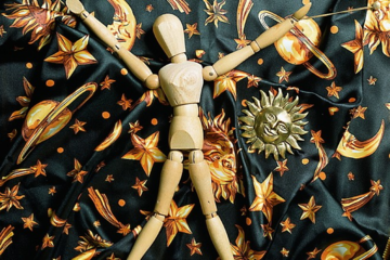 Улюбленцями травня стануть три знака Зодіаку - кому пощастить в останній місяць весни