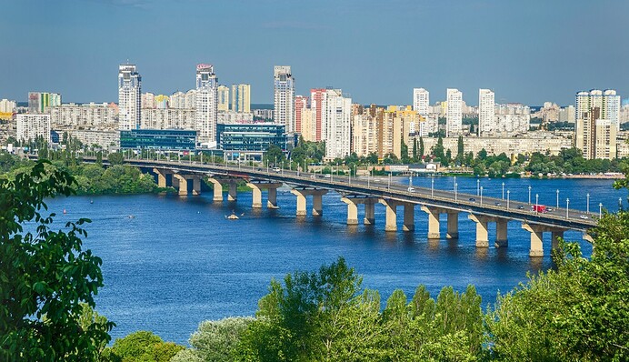 Міст Патона: як хочуть змінити один з головних символів Києва