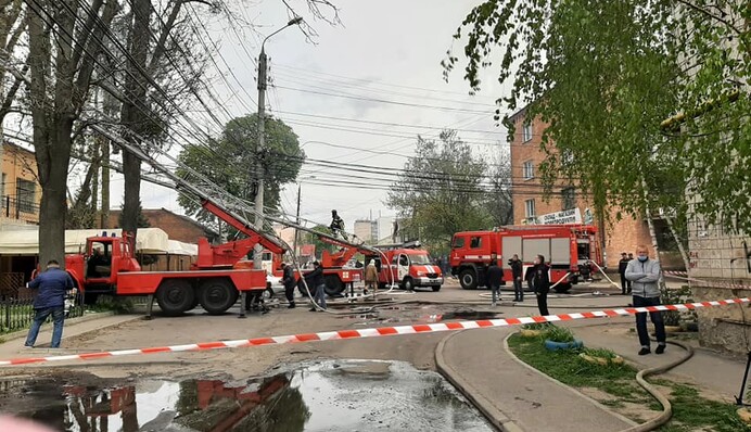 У Вінниці вирує масштабна пожежа: свіжі дані з місця НП