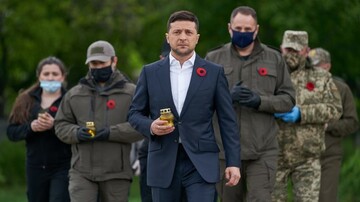 "Друга і остання світова війна": Зеленський записав відеозвернення до українців в День пам'яті і примирення