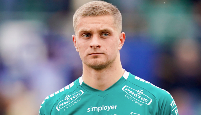 Пропустив з центру поля: російський голкіпер допустив грубий ляп у чемпіонаті, відео