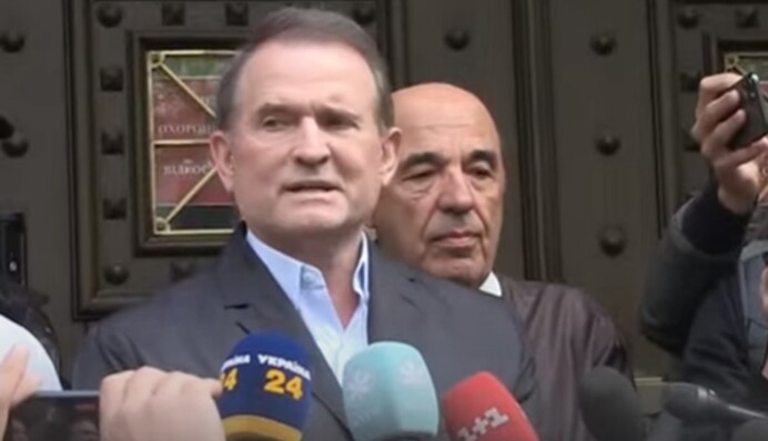 Не видно акций поддержки: допрос Медведчука высмеяли меткими фотожабами