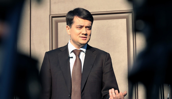 Аварийная посадка вертолета с Разумковым: появились новые подробности