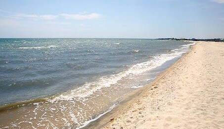 Сколько стоит отдохнуть в 2021 году на Азовском море: цены на популярных курортах