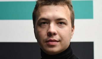 Силовики Лукашенка погрожували збити літак: з'явилися жахливі подробиці затримання Протасевича