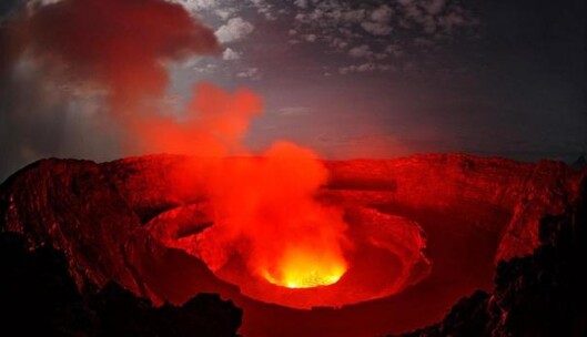 Сотни людей пропали без вести, разрушены дома и храм: вулкан в Конго не утихает, видео