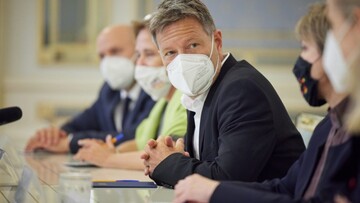 У Німеччині закликали розблокувати Україні поставки озброєння: з'явилися подробиці