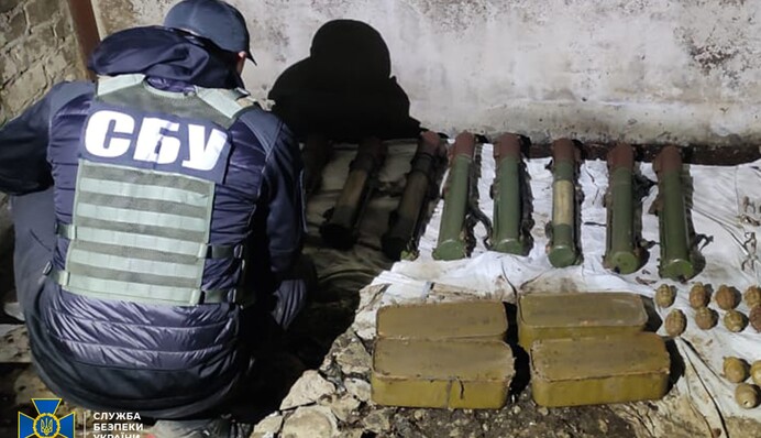 Під Слов'янськом знайшли схрон Гіркіна: які боєприпаси там зберігали