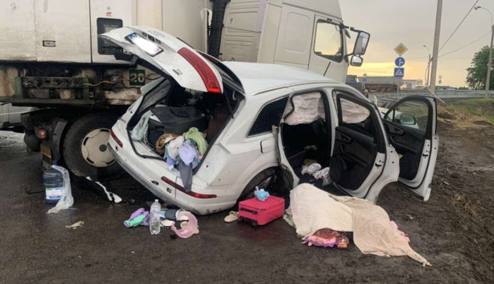 Втратила сім'ю в одну мить: під Херсоном сталася страшна аварія