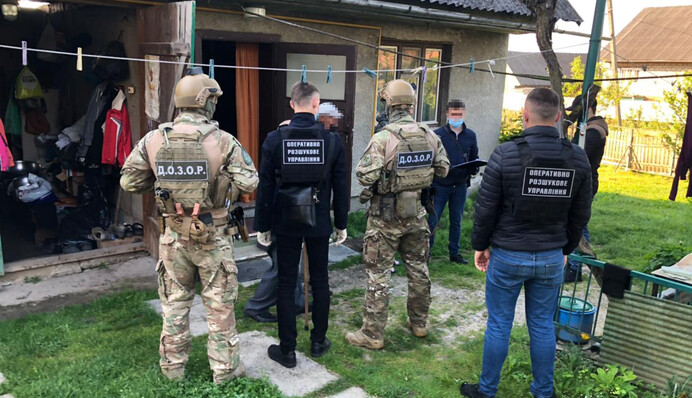 Переправляли в страны ЕС: пограничники раскрыли незаконный канал миграции