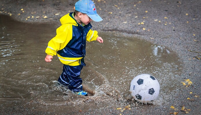 Дощі влаштували справжнє пекло: кілька міст України пішли під воду