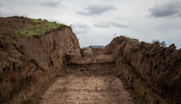 Археологи в Дніпропетровській області розкопали багаторівневий курган - пам'ятка під загрозою знищення: фото