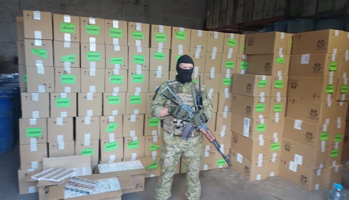 Сигареты и тонны спирта: на Волыни пограничники раскрыли схему на миллионы гривен