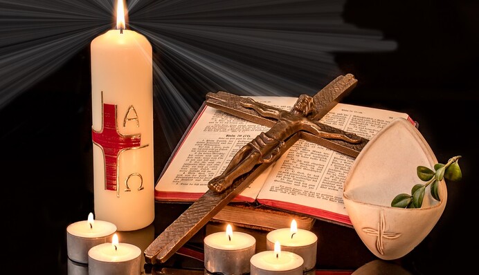 ​Как поминать умерших в Троицкую родительскую субботу: текст молитвы
