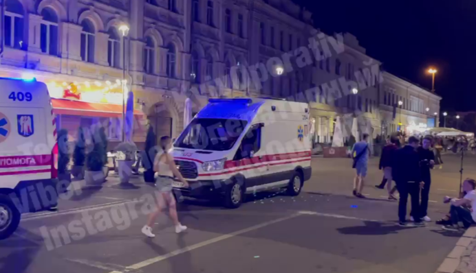 В центре Киева произошел массовый конфликт со стрельбой и поножовщиной: видео