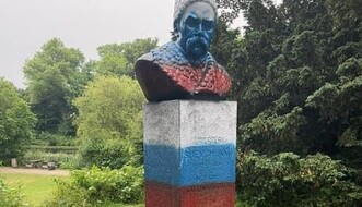 У Данії влаштували проросійську провокацію, розмалювавши пам'ятник Шевченку: фото