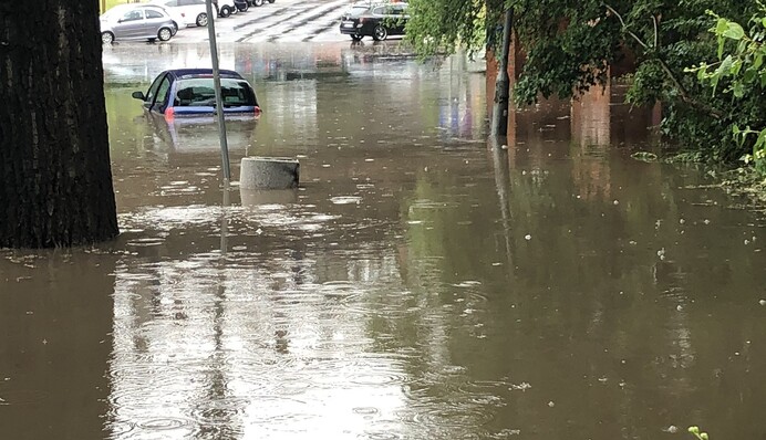 ​На Польшу обрушился мощный ураган с ливнями: фото и видео потопа