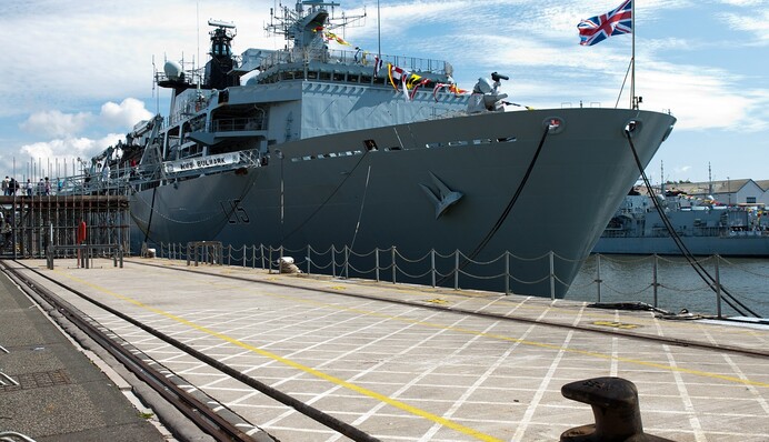 Морський бій по-російськи: журналіст розповів, що відбувалося на борту британського есмінця