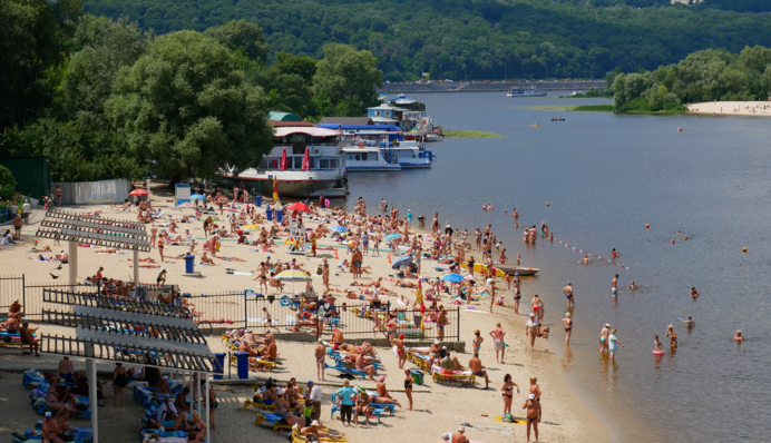 Чому в Києві краще купатися на офіційних пляжах, аніж на 