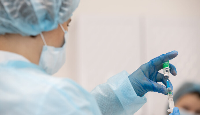 ЕС не пускает иностранцев из-за вакцины: ее широко используют в Украине