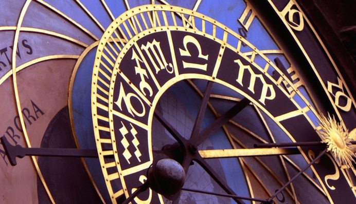 Продвижение по карьерной лестнице и новые источники доходов - топ-5 счастливчиков июля по знаку Зодиака